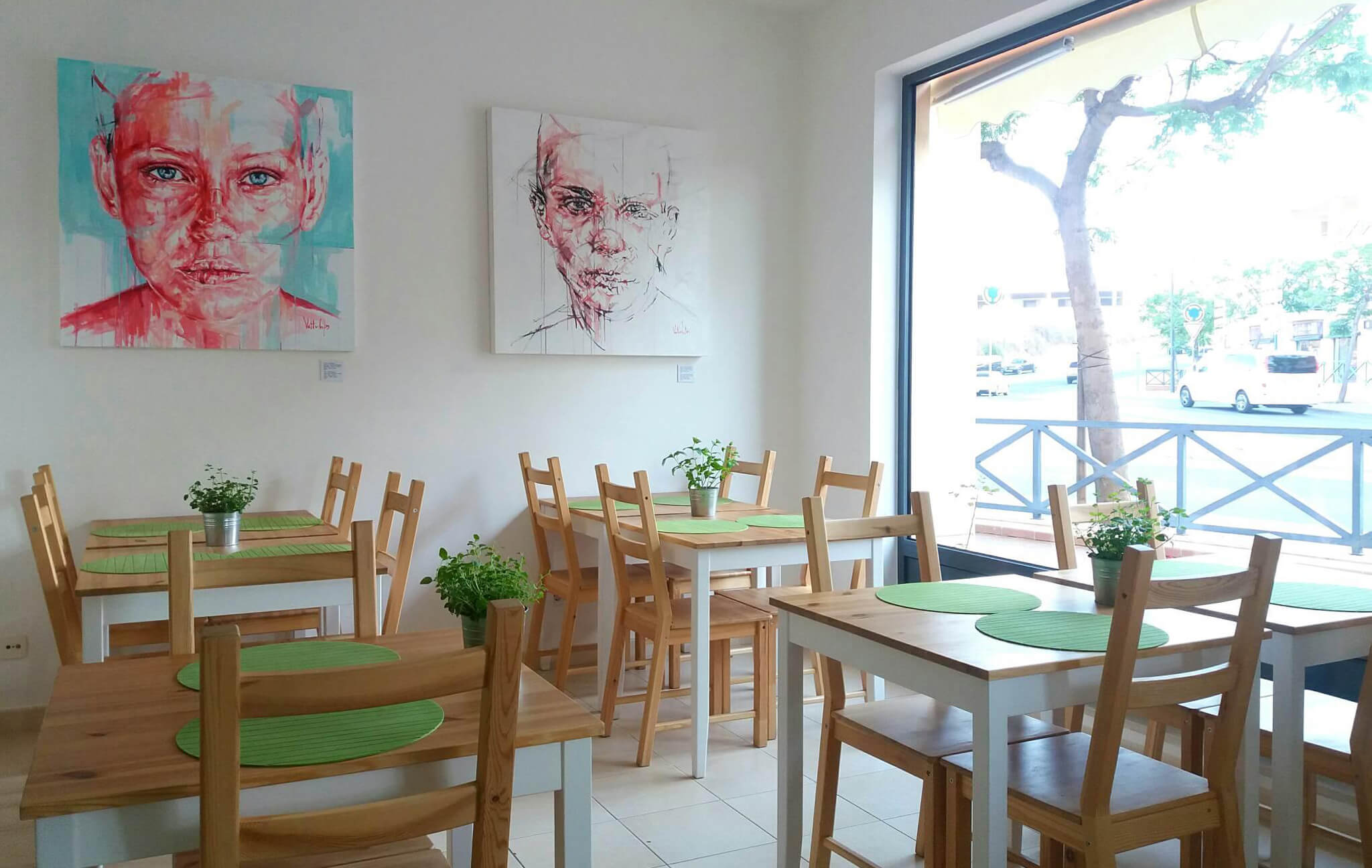 Alfarroba Cafe Interior